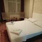 Sahra Hotel