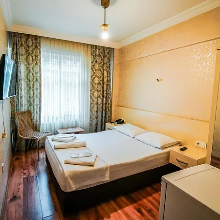 Hotel Sahra 2*